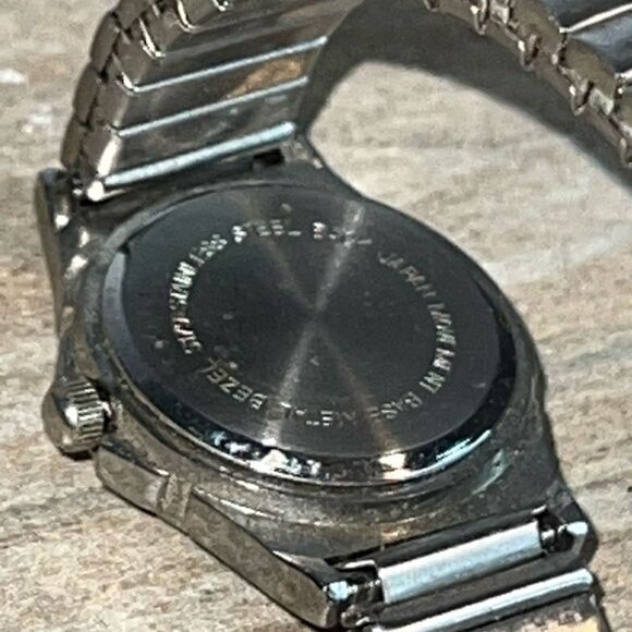 Quartz Movement Wristwatch Women’s Grandmacore Silver Tone Stainless Steel Teste - Picture 6 of 7